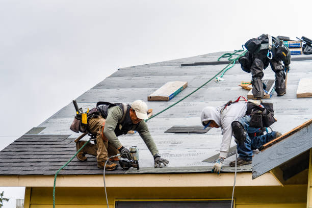 Professional Gutter Installation technician working in Fort Monmouth, NJ